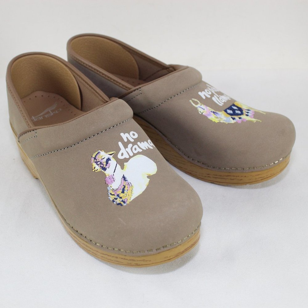 DANSKO Ladies Cream Leather Clogs Sz US 9/ EU 39